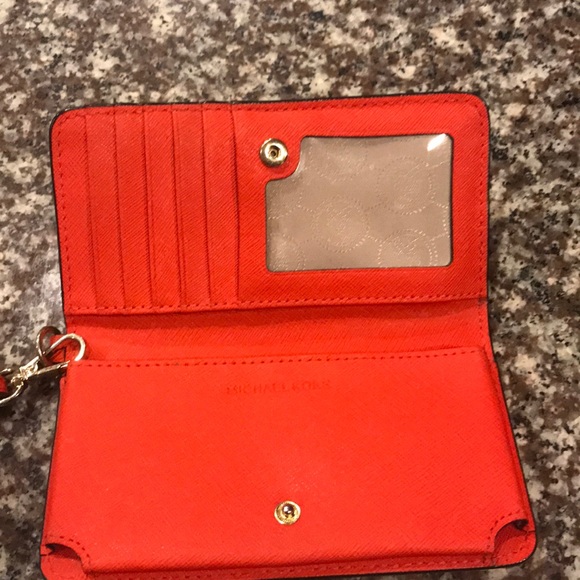 Micheal Kors wristlets - Picture 2 of 3